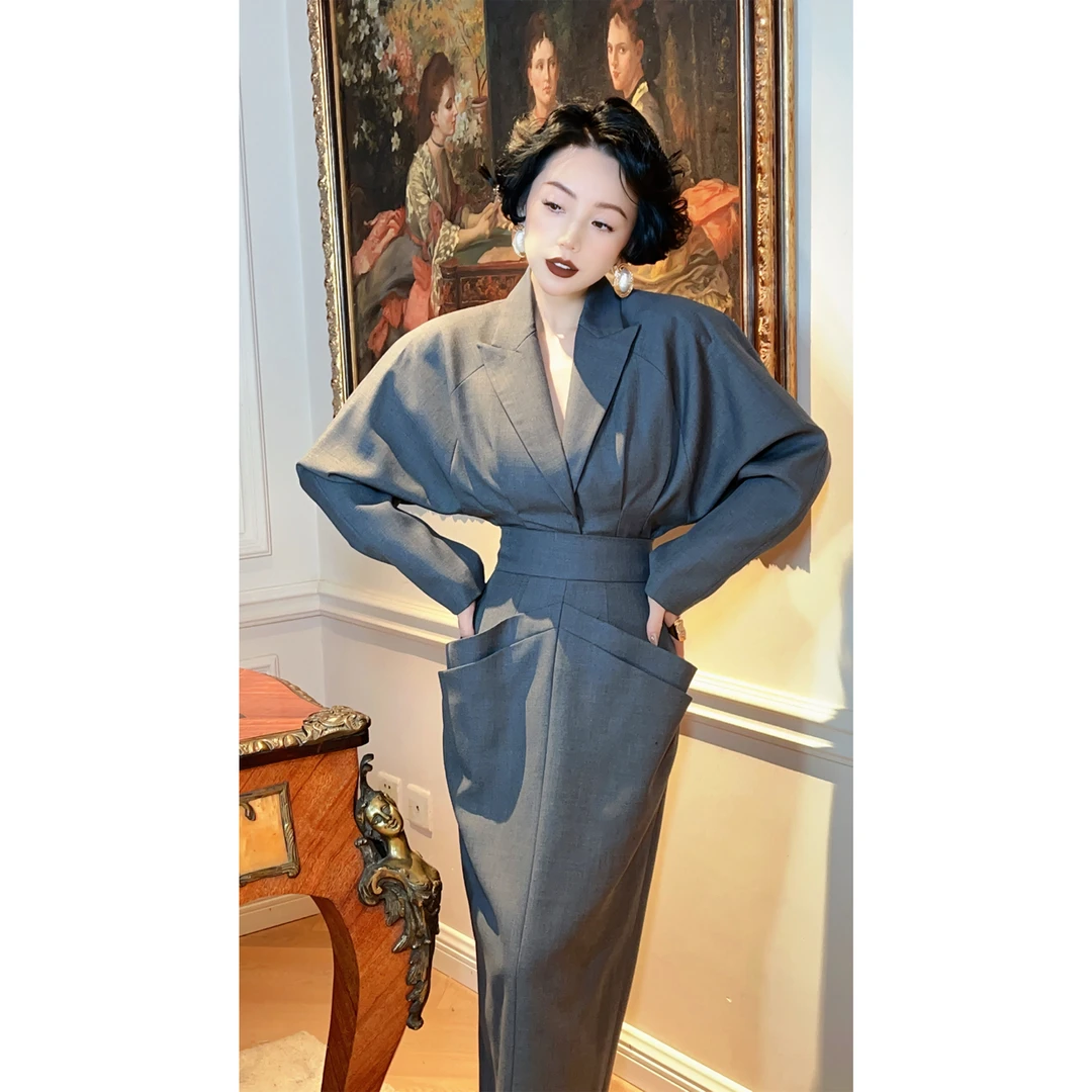 LYXJ【迷恋画卷】气质法式轻奢修身翻领春款设计师时尚套装10687