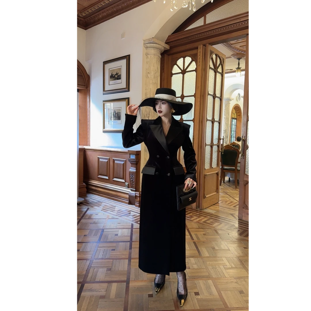 LYXJ【暮色古堡】秋冬设计感丝绒收腰气质大衣外套11392