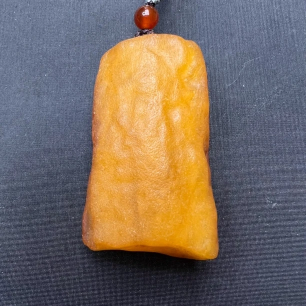琥珀蜜蜡原石吊坠琥珀蜜蜡全皮吊坠琥珀蜜蜡吊坠