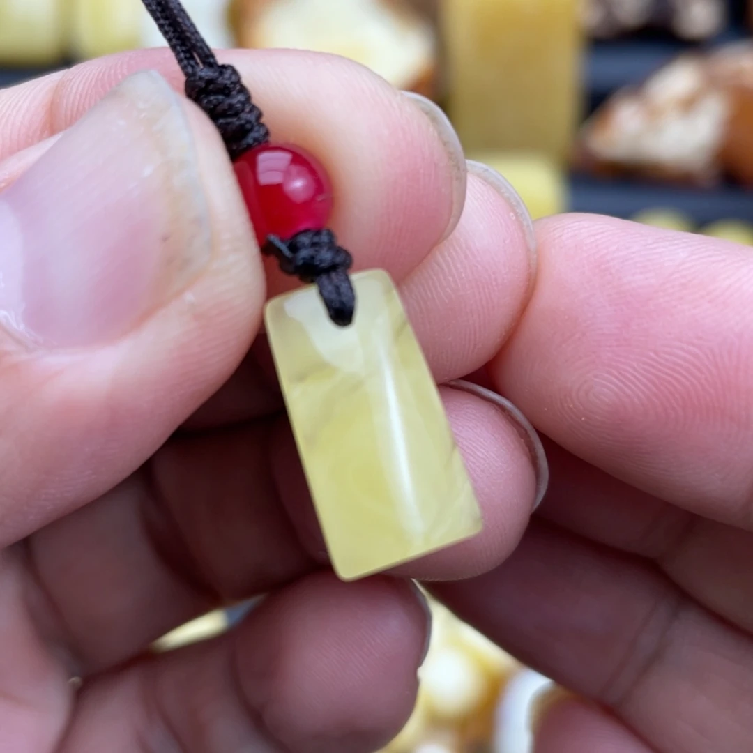 【闪购商品】蜜蜡颈饰未镶嵌