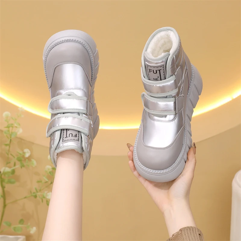 厚底魔术贴保暖雪地靴女2025新款冬天棉鞋加绒加厚