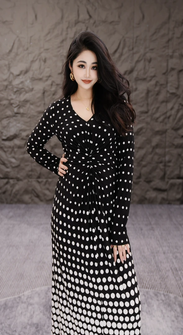 星云里微胖服饰｜波尔卡圆点｜24新款微胖减龄气质显瘦女装连衣裙