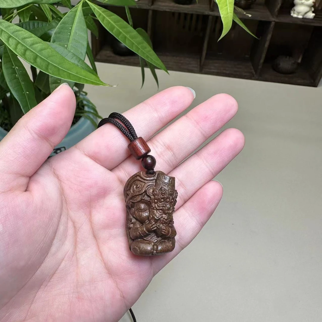 《扎基拉姆》黄财神正区印尼天然复古原木雕刻文玩脖挂件