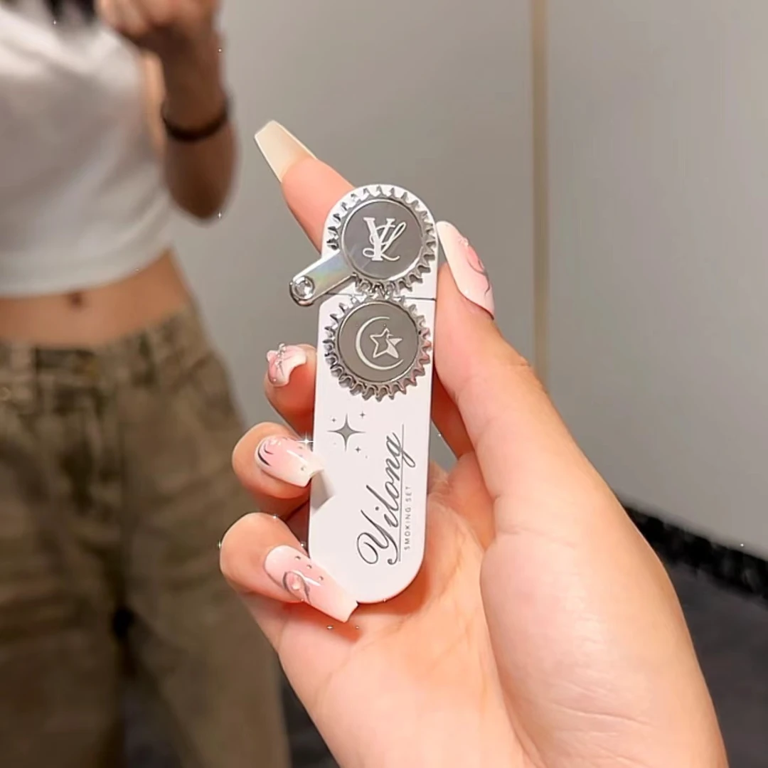 小众轻奢齿轮防风直冲打火机创意个性气质网红时尚红焰礼物男女潮