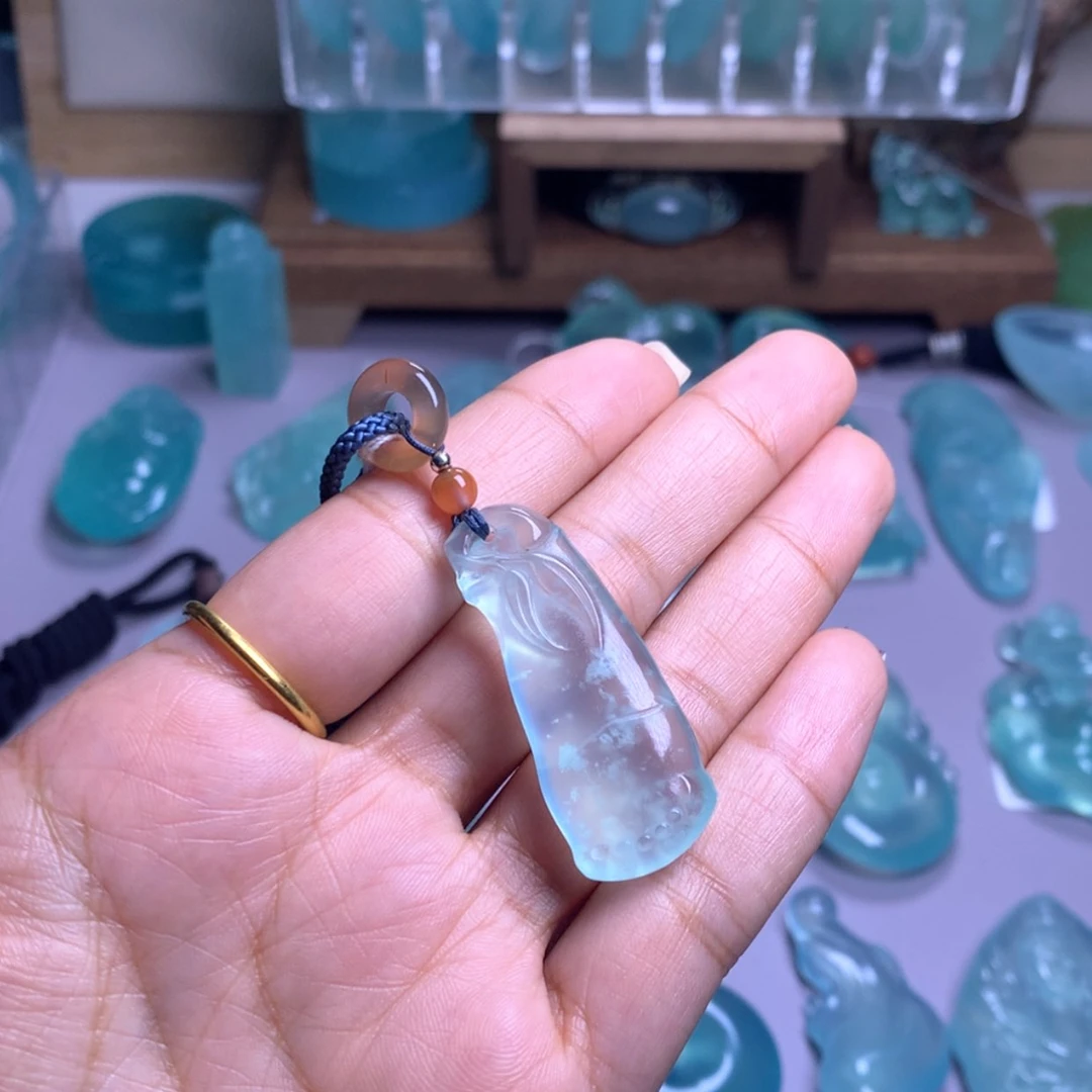 【闪购商品】蛇纹石玉吊坠未镶嵌西**翠