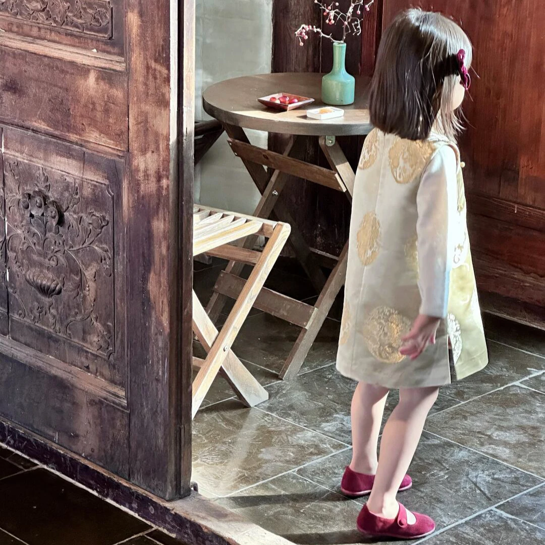 《 现货》2025秋冬女童新款国风新中式金色旗袍裙百搭打底衫套装