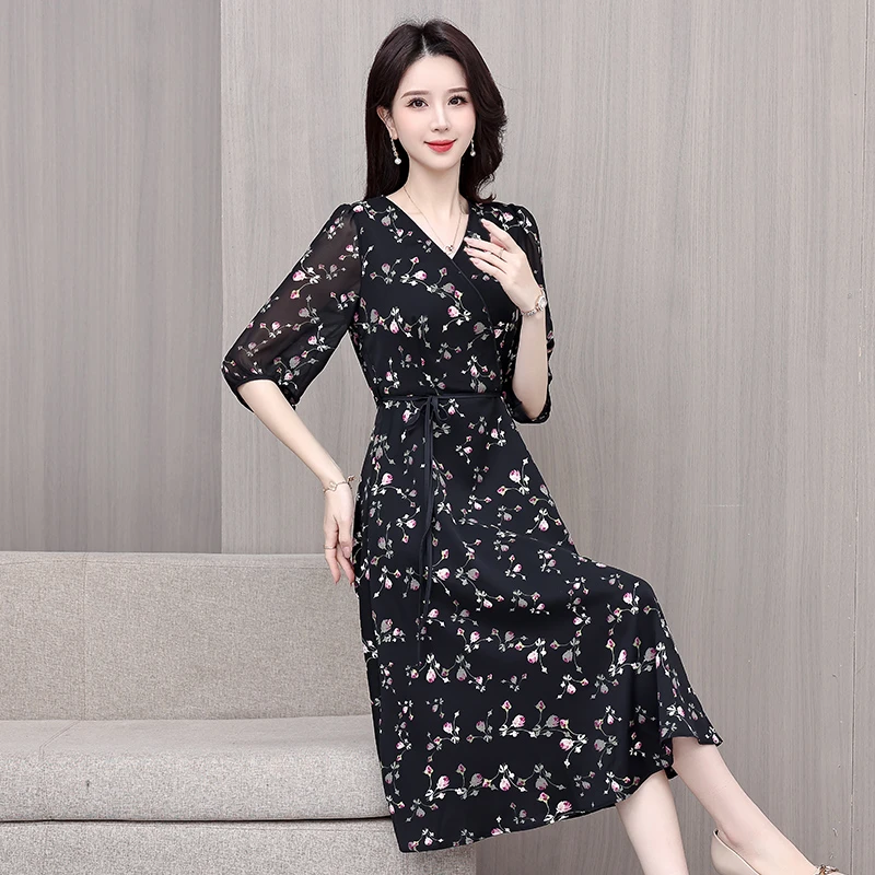 【运费补贴】9532郁金香花黑底连衣裙女中长款碎花洋气a字裙子优雅