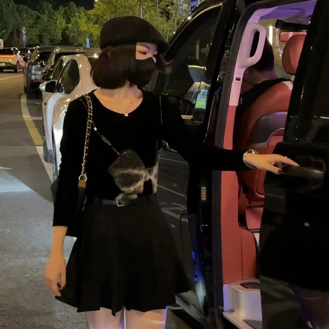 玳妮【蝴蝶结】秋季 圆领丝绒软糯弹力长袖上衣百搭时尚打底休闲T恤