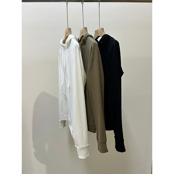 戎柠【RONGNING】必入纯色连帽卫衣女保暖遮肉显瘦简约时尚百搭上衣