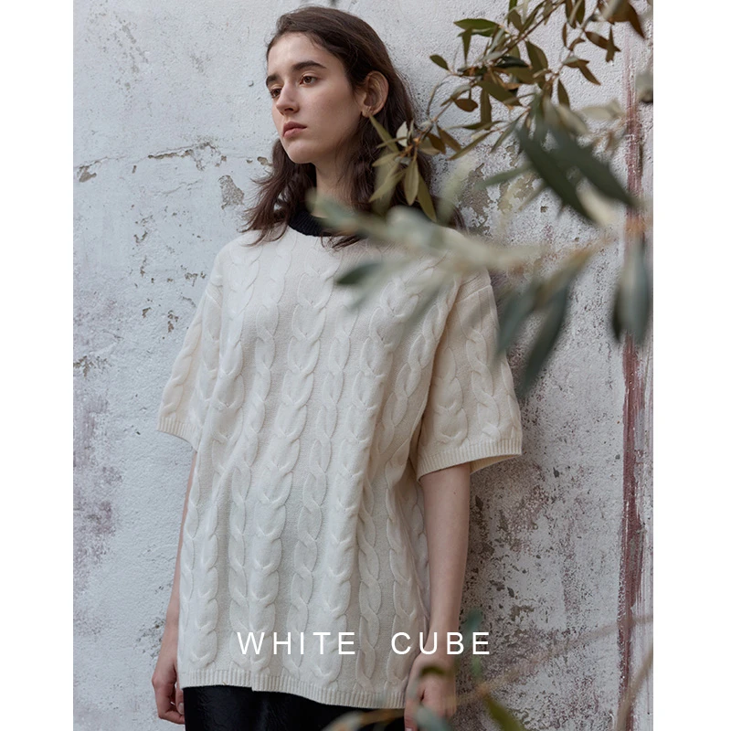 whitecube2024春北欧慵懒复古 纯羊毛绞花圆领撞色短袖针织毛衣女