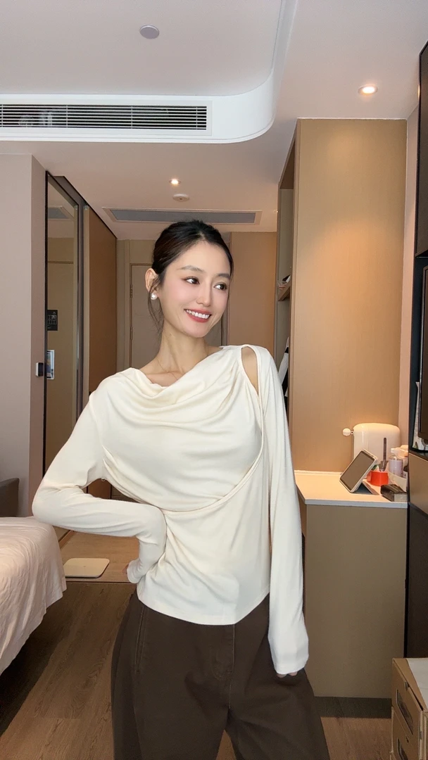 【部分现】假两件一字领荡领显瘦打底T恤长袖2024新款上衣女240278