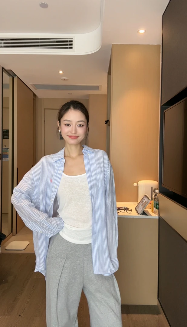 【Q】复古条纹亚麻织刺绣衬衣女防晒洋气高端别致小衫H80001