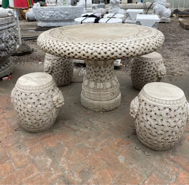 海浪纹石桌，一桌四凳，汉白玉，直径1.05米高70厘米