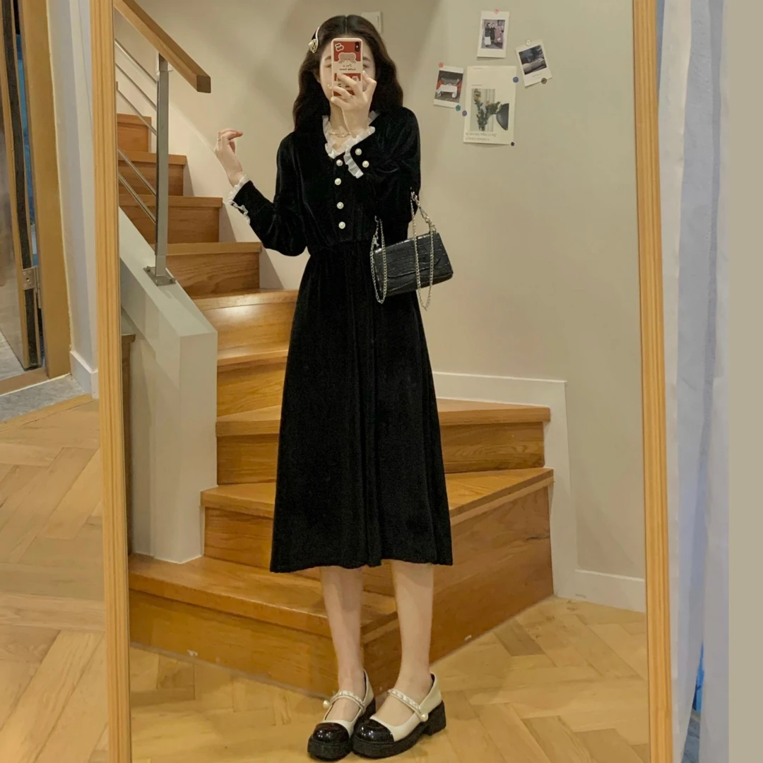 9010#气质V领金丝绒小黑裙2025年春款爆款复古chic收腰显瘦连衣裙
