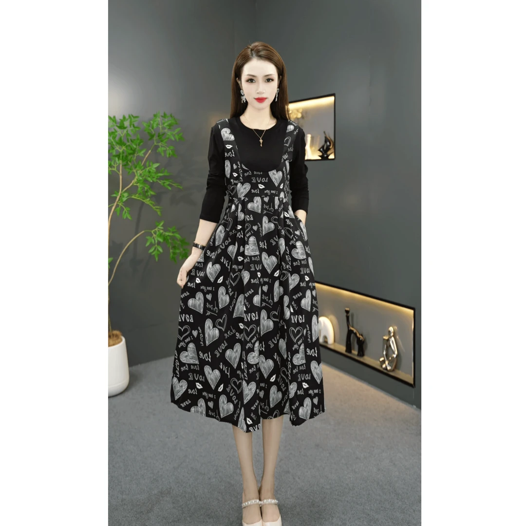 9201#轻奢设计师款时尚通勤ins字母爱心印花裙2025春款长袖连衣裙