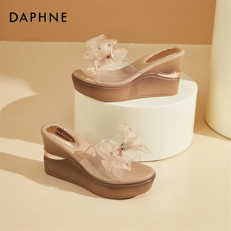 达芙妮坡跟凉拖2025新款夏季外穿一字拖时尚百搭洋气女鞋防水厚底