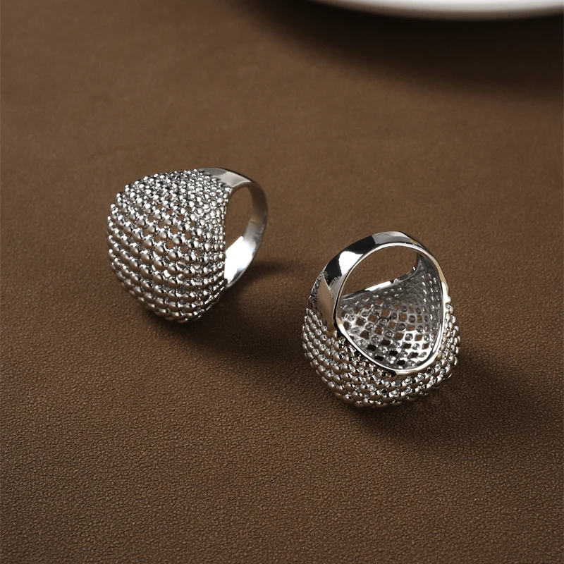 铜合金戒指 豆豆同款镂空圆球戒指女轻奢小众设计高级感指环DE027