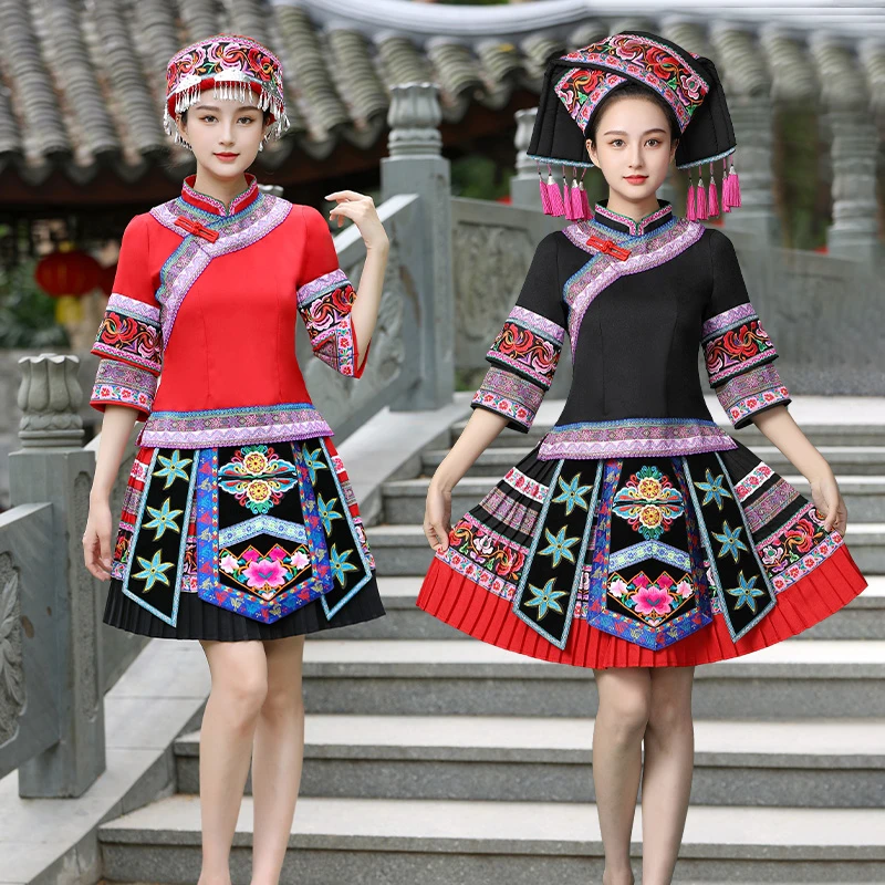 传统壮族服装女成人舞蹈短款女士少数民族服装女苗族刺绣演出服饰