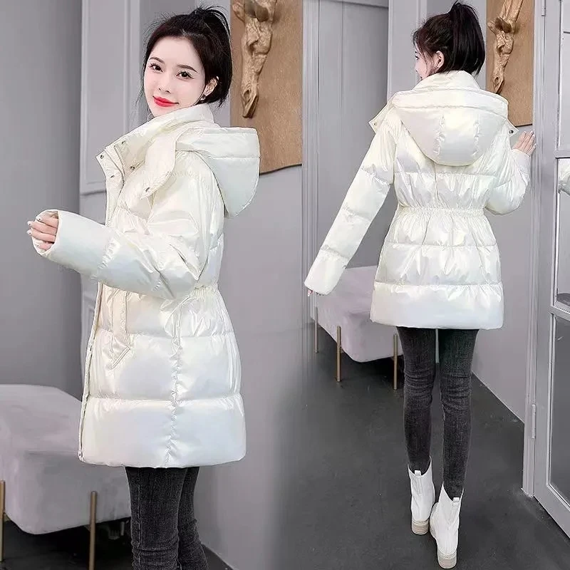 波司澄免洗连帽女2023年秋冬新款胖妹妹中长款收腰亮面羽绒大码