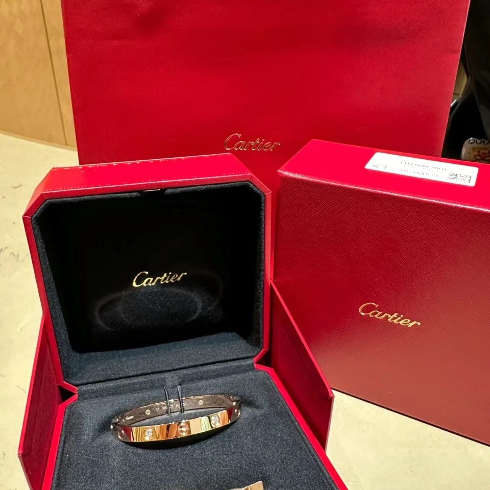 99新 Cartier/卡地亚 久久 LOVE 四钻手镯 18K玫瑰金 17号 玫瑰金
