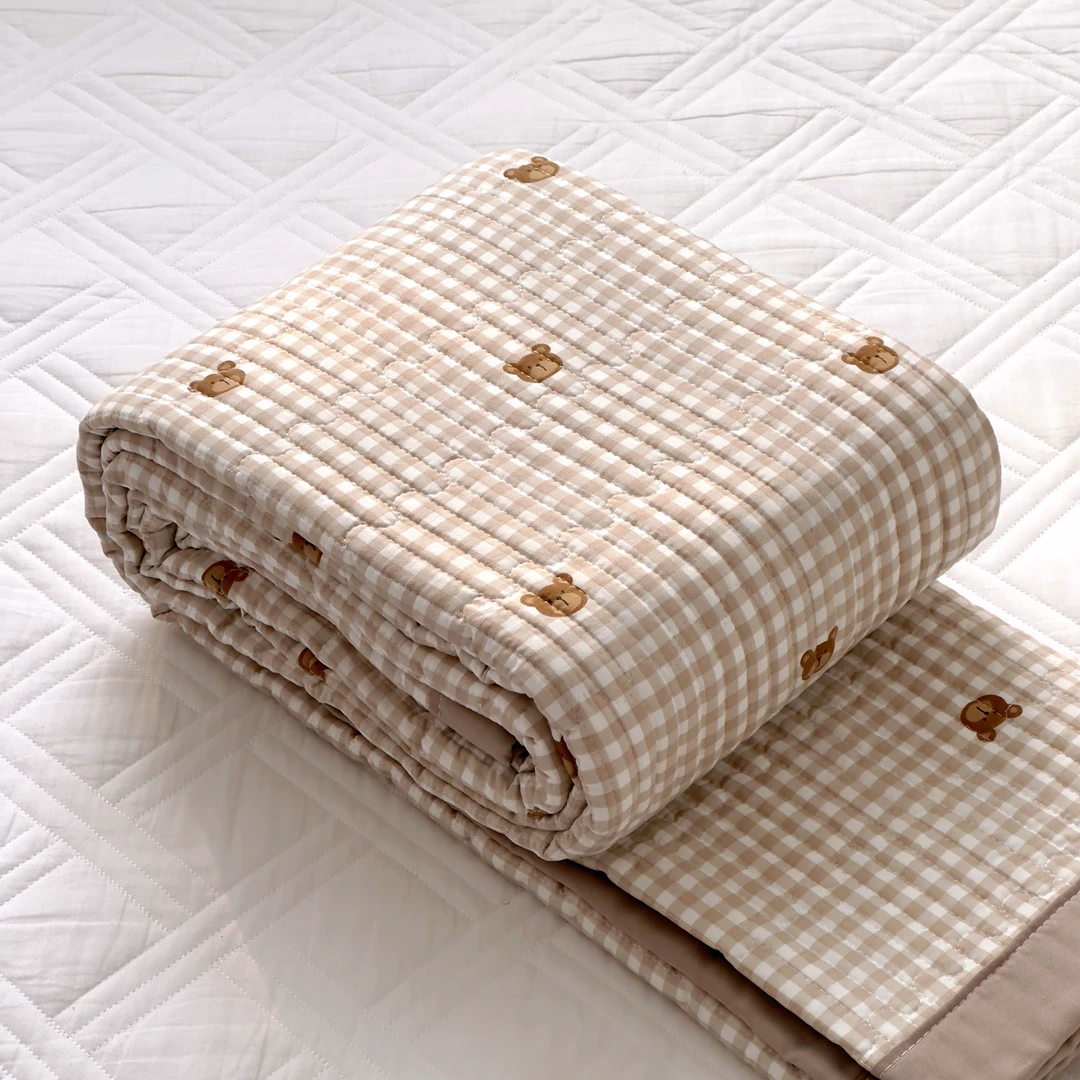 【京かわ会社】四季通用水洗棉床盖200*220cm格子小熊