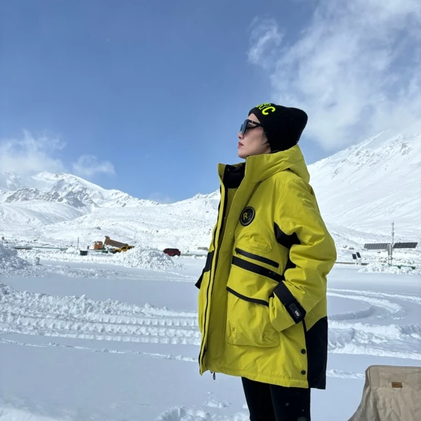 745 746 747 朗&宁 90绒 羽绒服男女同款 YRD-1212  G226