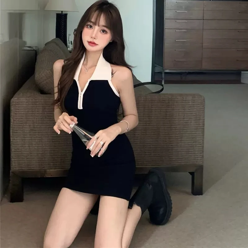 法式纯欲辣妹风挂脖polo连衣裙子女设计高级感小众夏季小黑裙别致