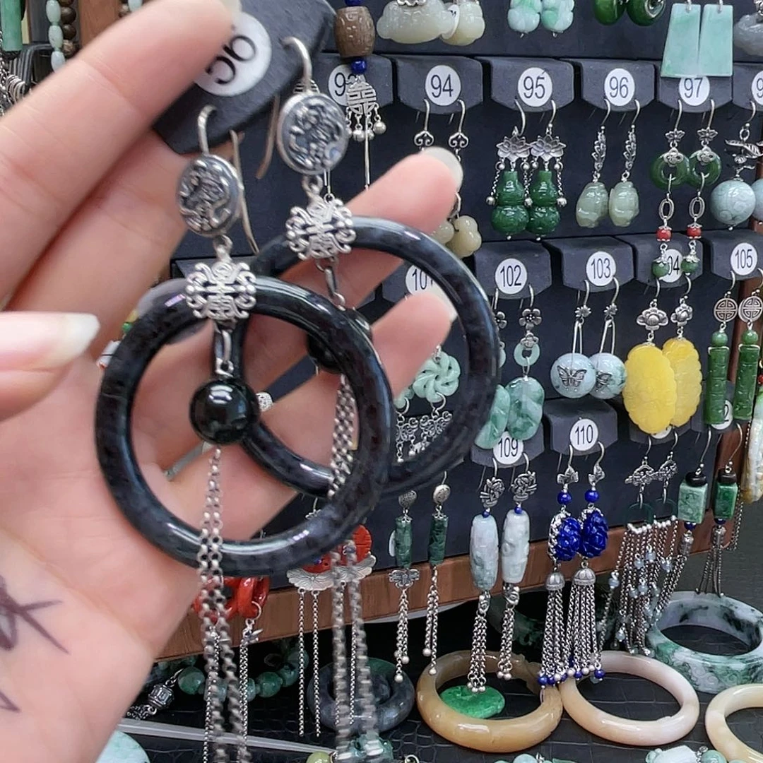 翡翠耳饰银S925镶嵌是**呀466hhhgbj