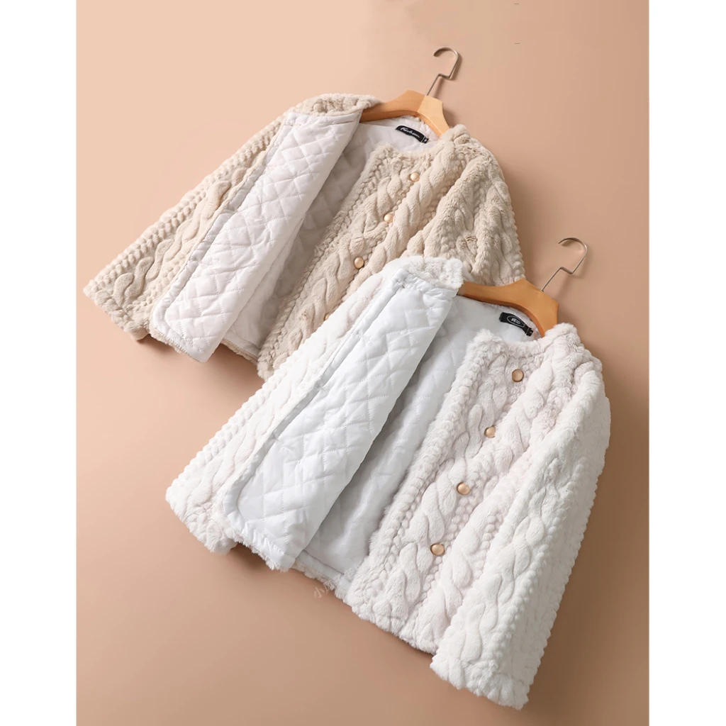 YOYOGALI 由由加莉 小香风仿兔毛绒麻花纹外套女短款棉服加厚