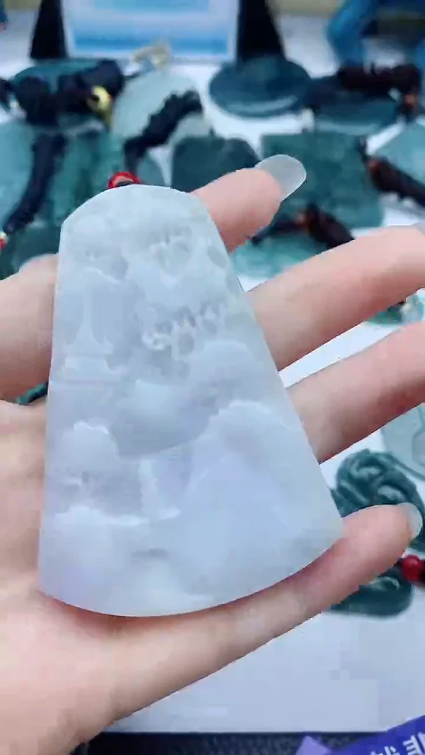 【闪购商品】翡翠颈饰未镶嵌999山水90