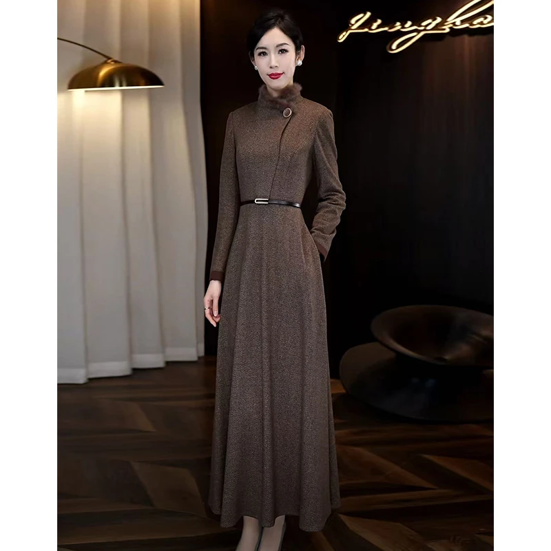 加厚连衣裙女2025秋季新款长款修身气质高级感长裙优雅保暖裙子