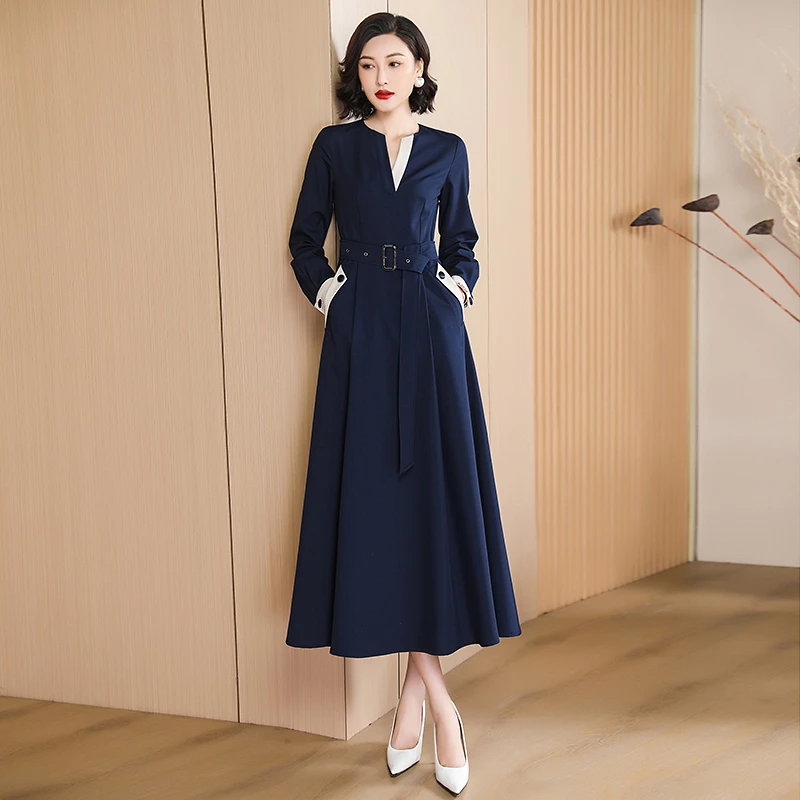 拼接过膝连衣裙女2025秋季新款气质显瘦V领时尚感减龄中长裙子