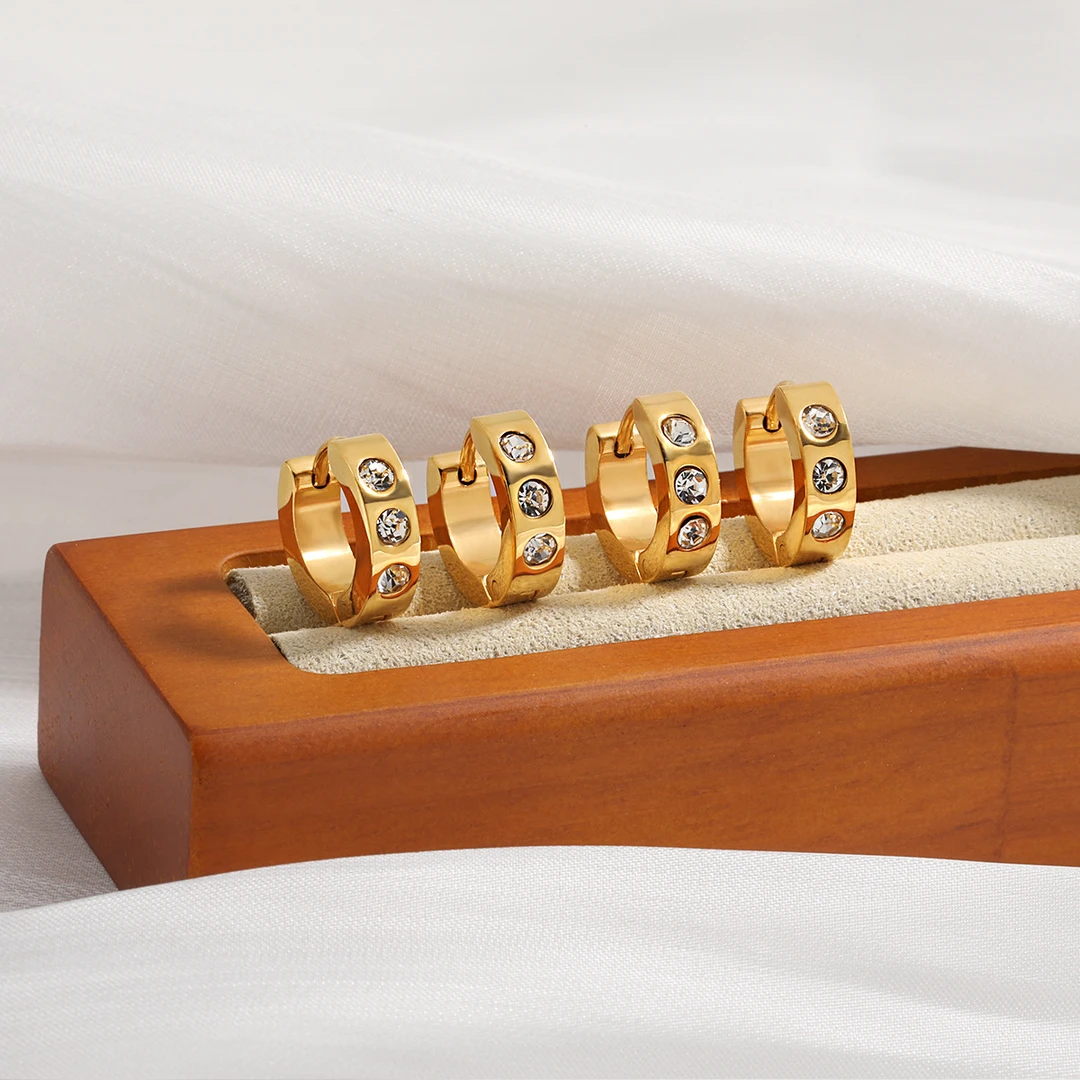 钛钢耳饰 时尚新款简约小众轻奢三钻耳环女个性百搭镀金镶钻气质