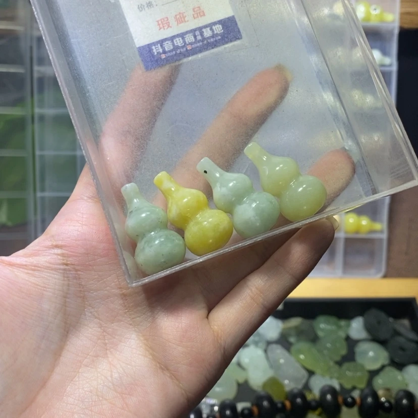 【闪购商品】蛇纹石玉其他未镶嵌333