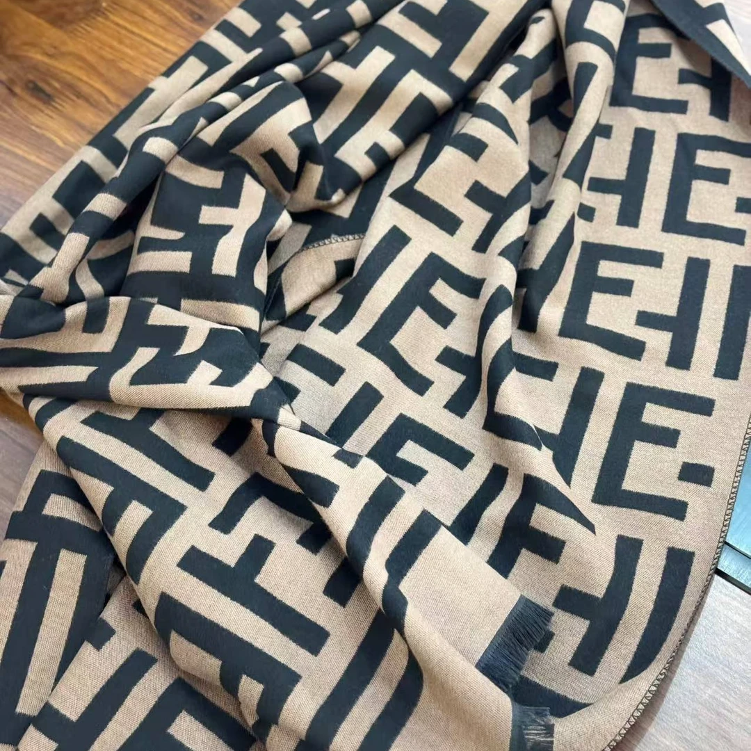 字母时尚百搭围巾