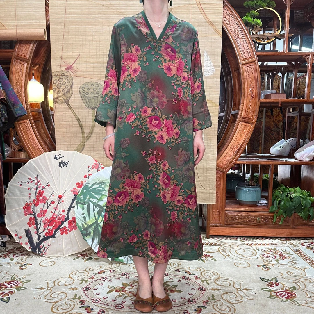 60姆米重缎牡丹花开100桑蚕丝长款V领袍子香云纱中国风