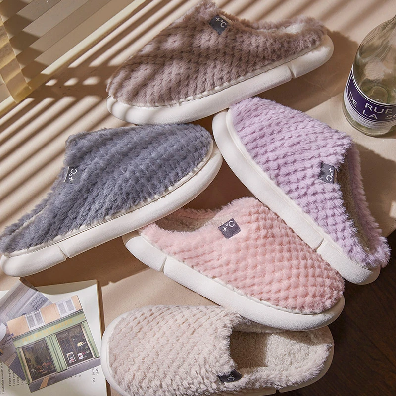 秋冬新品时尚简约舒适布标情侣款居家外穿纯色保暖棉拖鞋