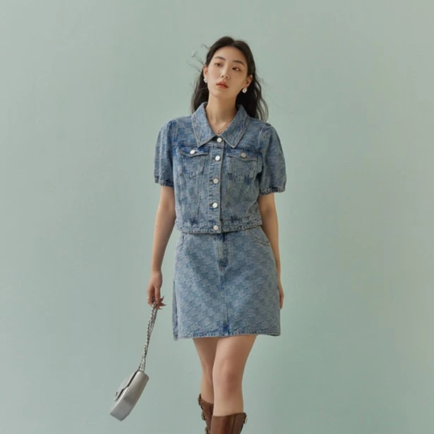 独束微胖MM大码女装时尚显瘦两件套提花牛仔短裙套装23DS82361