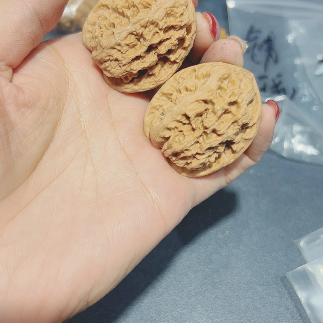 【闪购商品】文玩核桃吊坠看****我