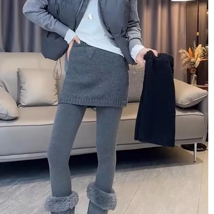 新款灰色针织半身裙女2024秋冬新款保暖小众气质简约百搭高腰短裙