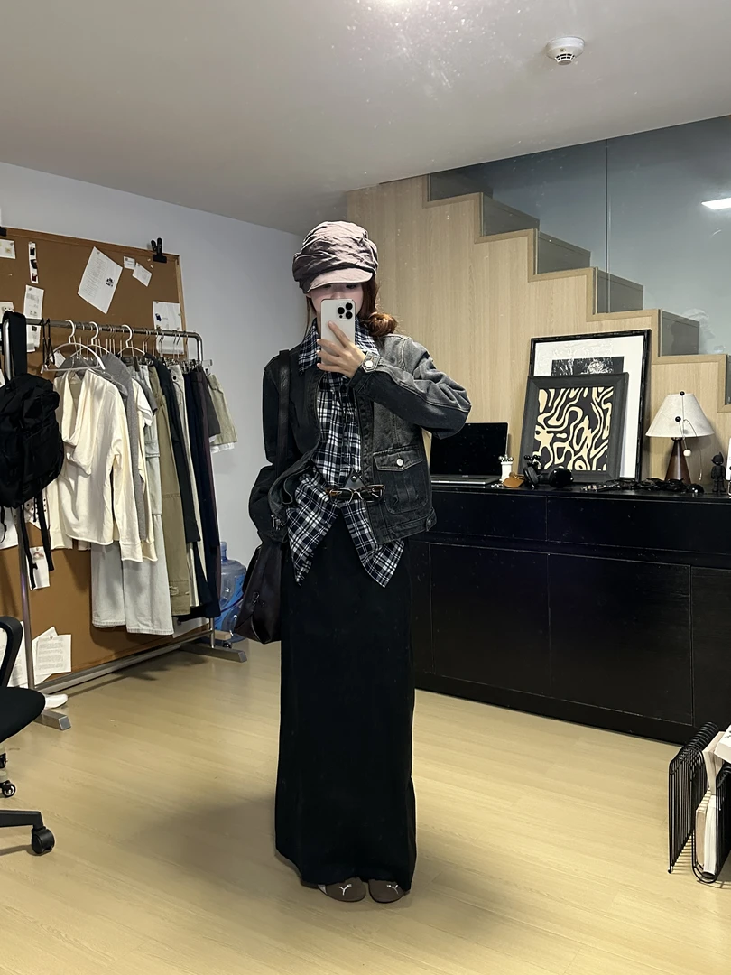 新款复古深色慵懒时尚直筒显瘦显高高级百搭黑色牛仔裙