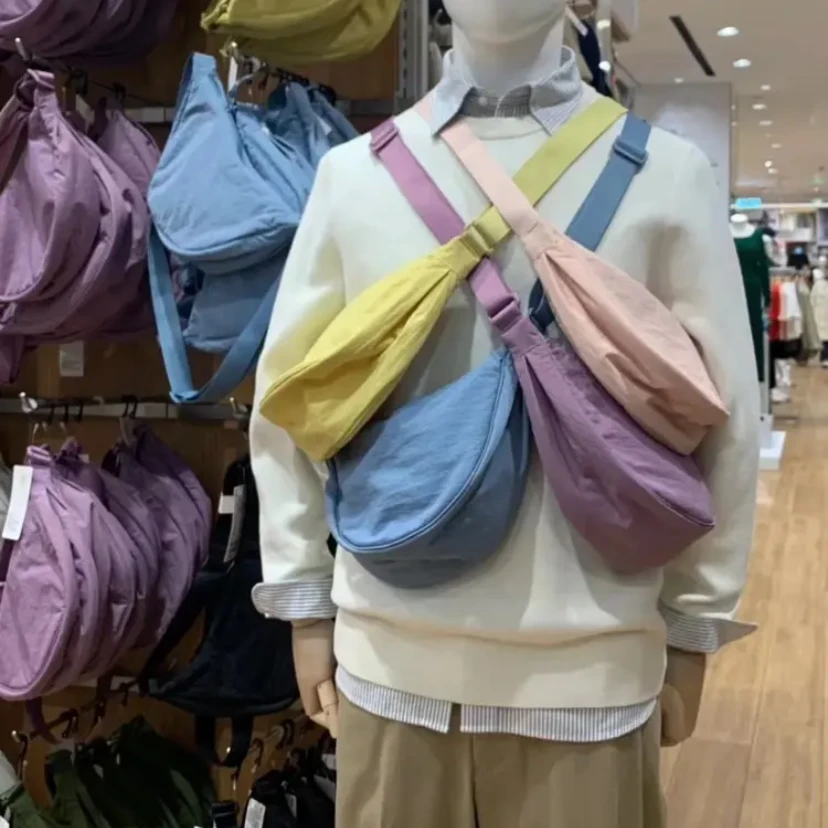 柜子在售款马卡龙饺子包 女式挎包 腋下包单肩包轻便可调节斜挎包