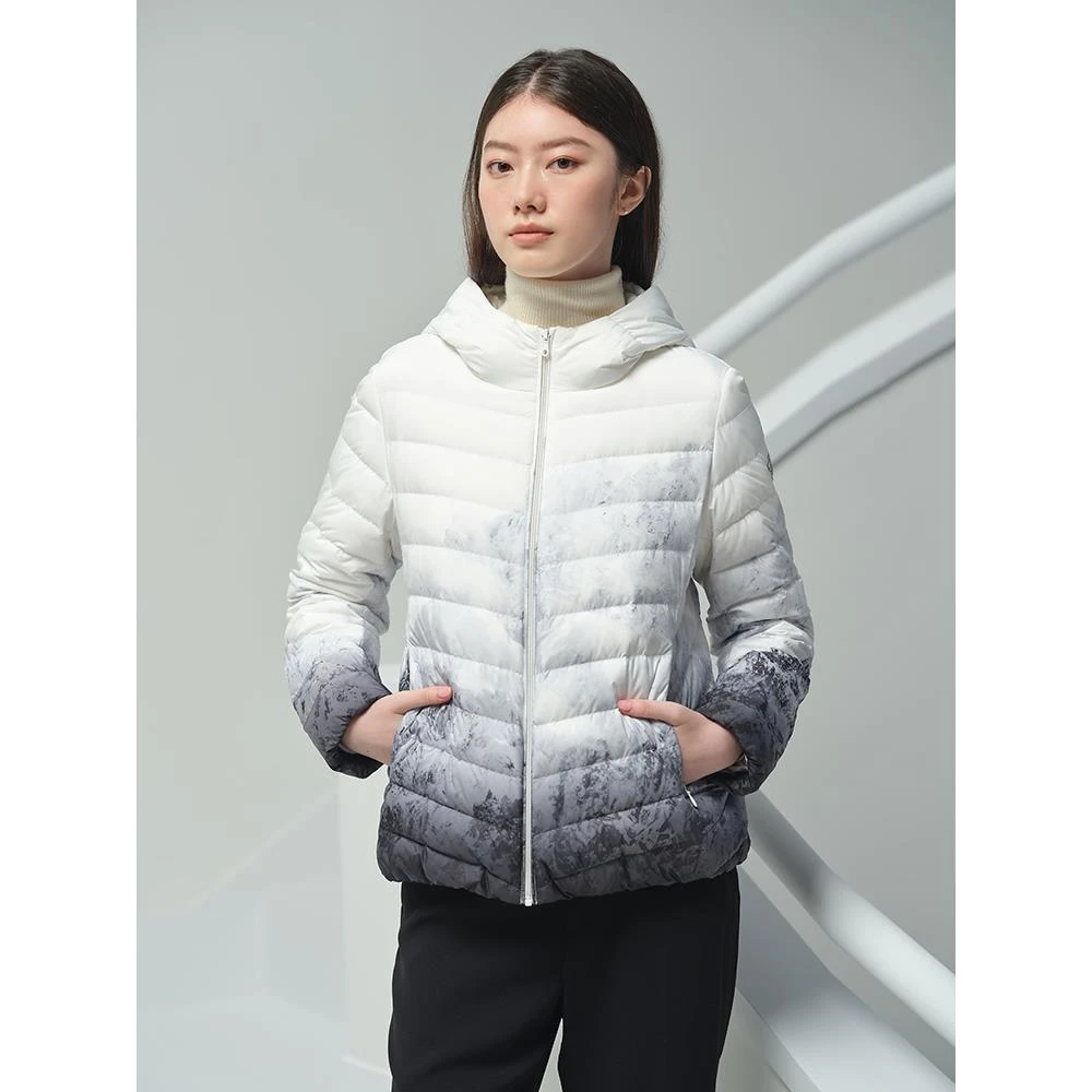 【主】坦博尔羽绒服女短款轻薄连帽便携外套TB330290