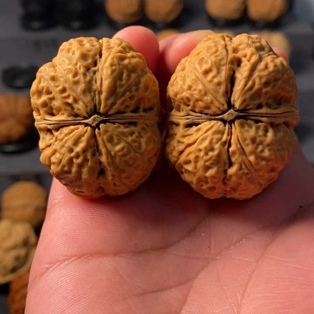 【闪购商品】文玩核桃把件骑****逛