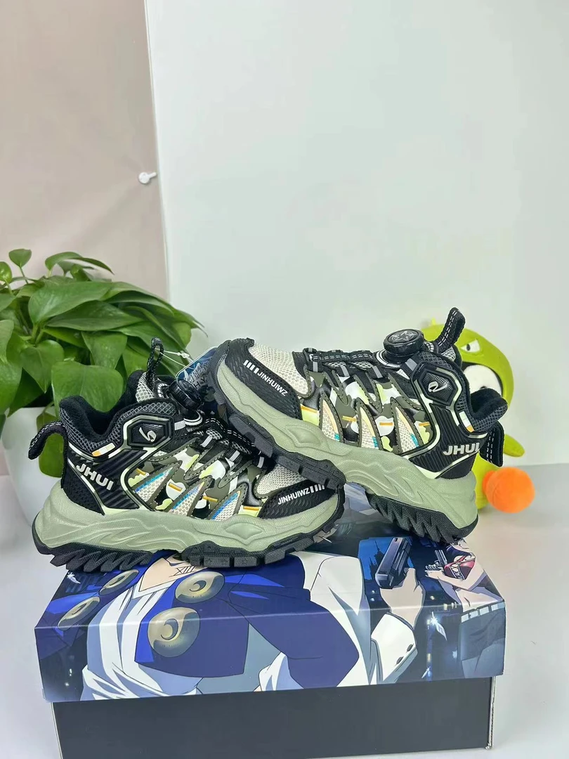 828时尚百搭2023新款大棉加绒保暖防滑轻便潮鞋厚底ins户外运动鞋