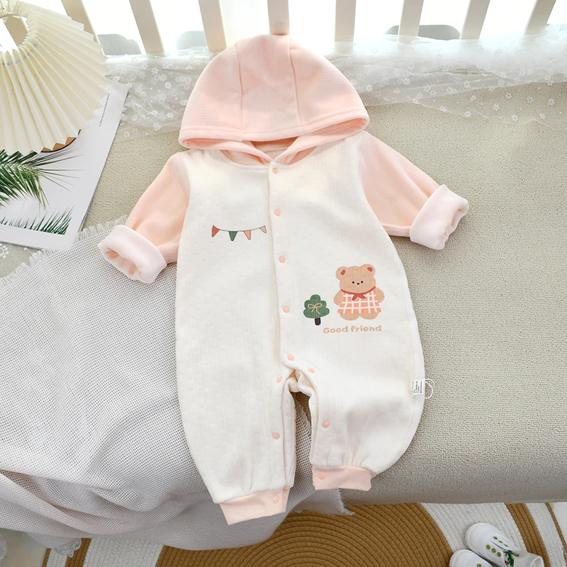 婴儿秋冬连体衣连帽加绒保暖中厚一体细绒无骨爬服宝宝哈衣外出服