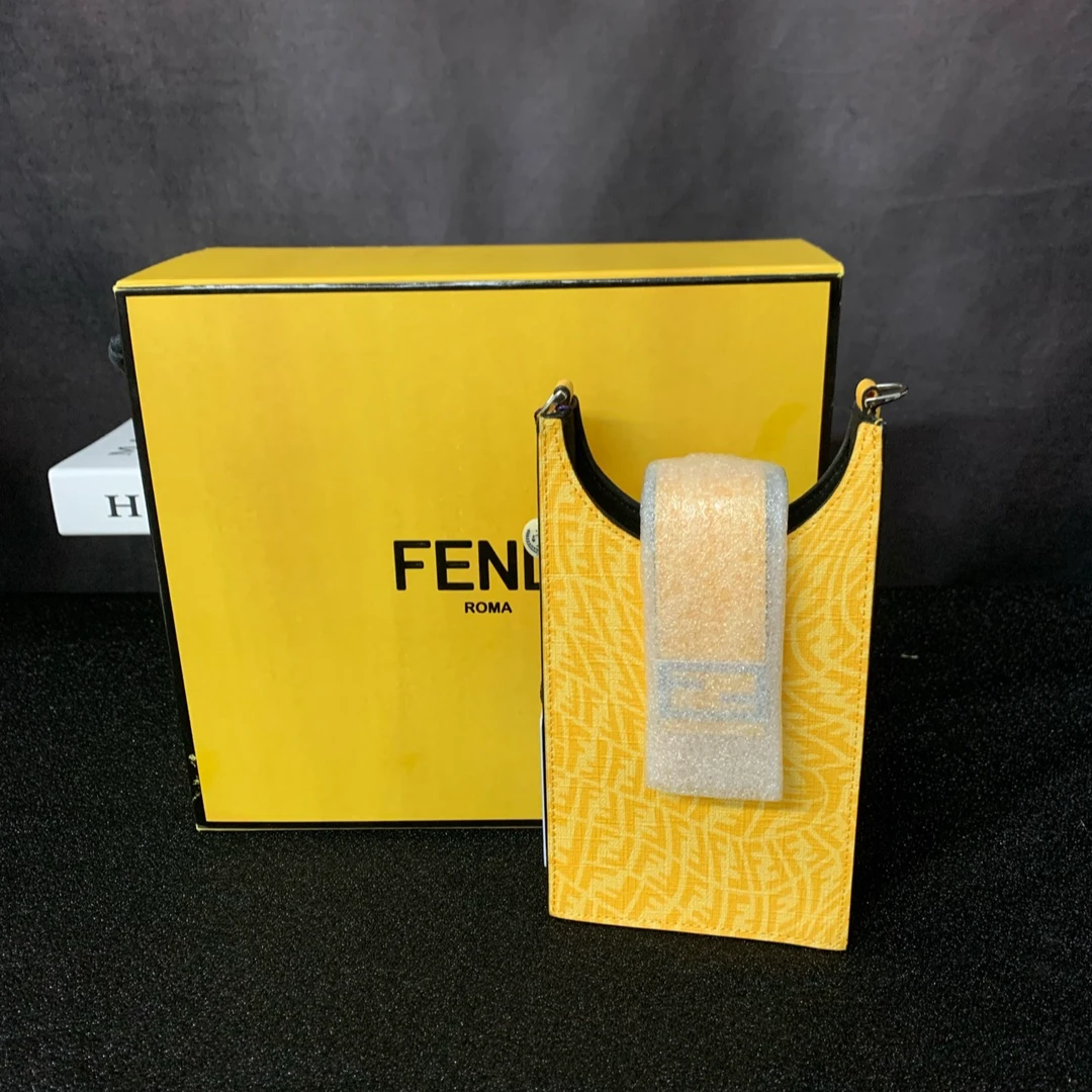 95新 FENDI/芬迪 /KIKI/单肩包/10257750