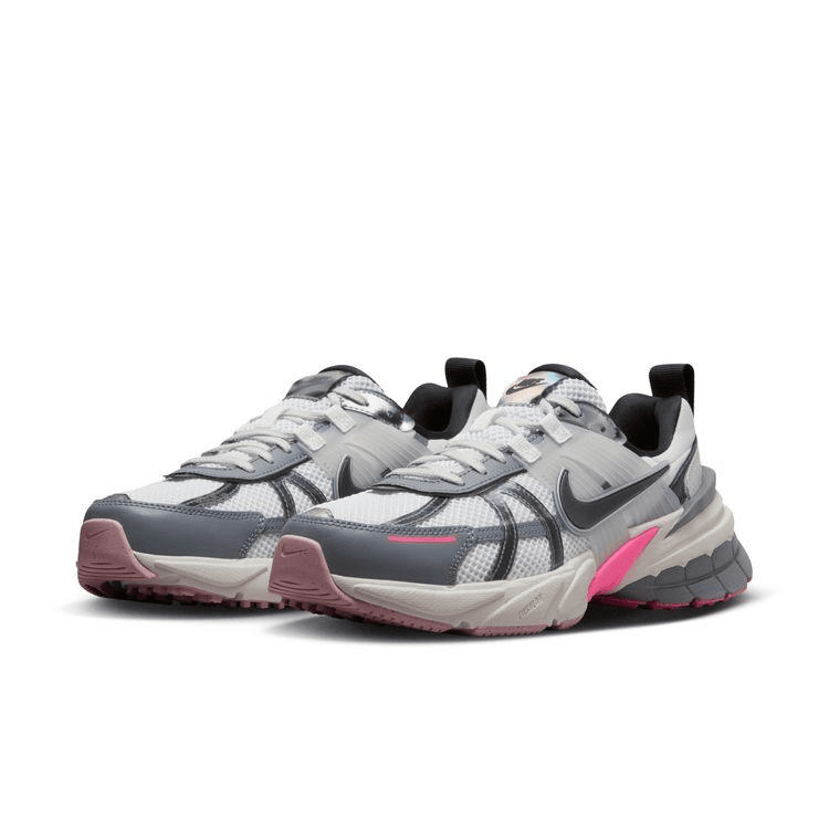 NIKE耐克正品  女子休闲百搭时尚透气老爹鞋  V2K RUN-FZ5061-100