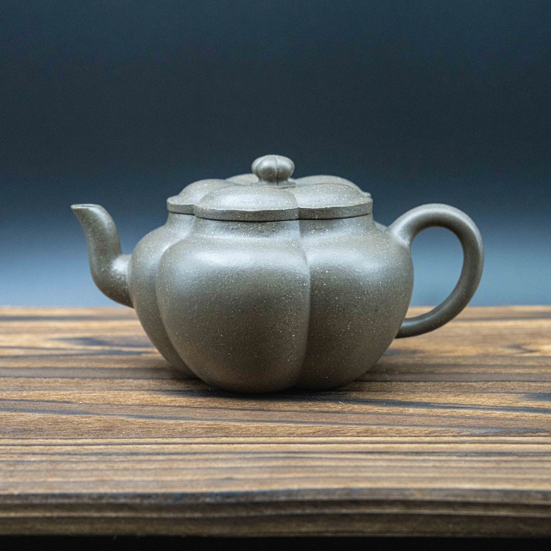 【大水潭梨皮青段·素梅】通体全手工150cc天青青灰泥球壶莲子壶筋纹