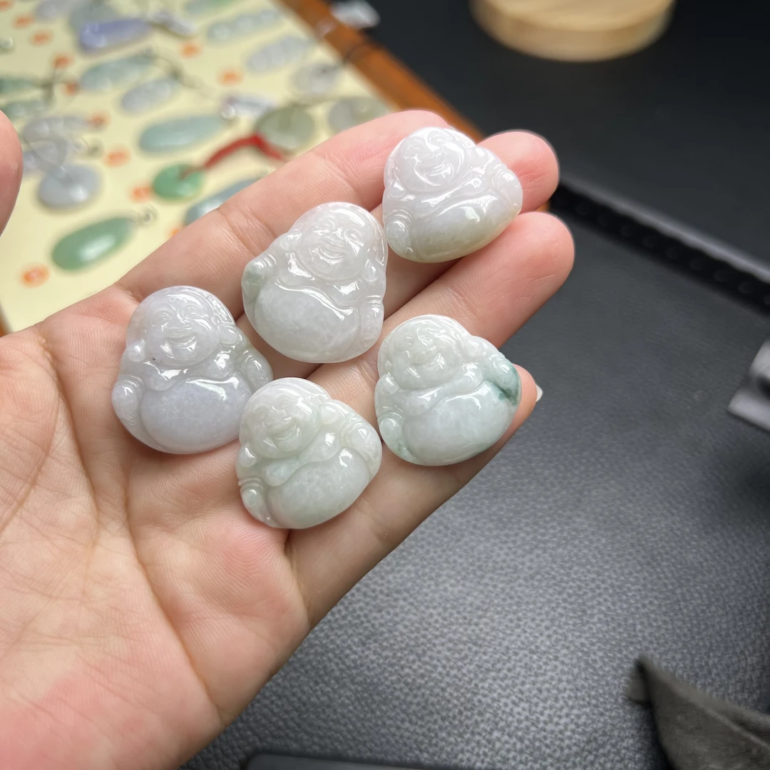 缅甸天然A货翡翠佛公吊坠（多样性发其一）